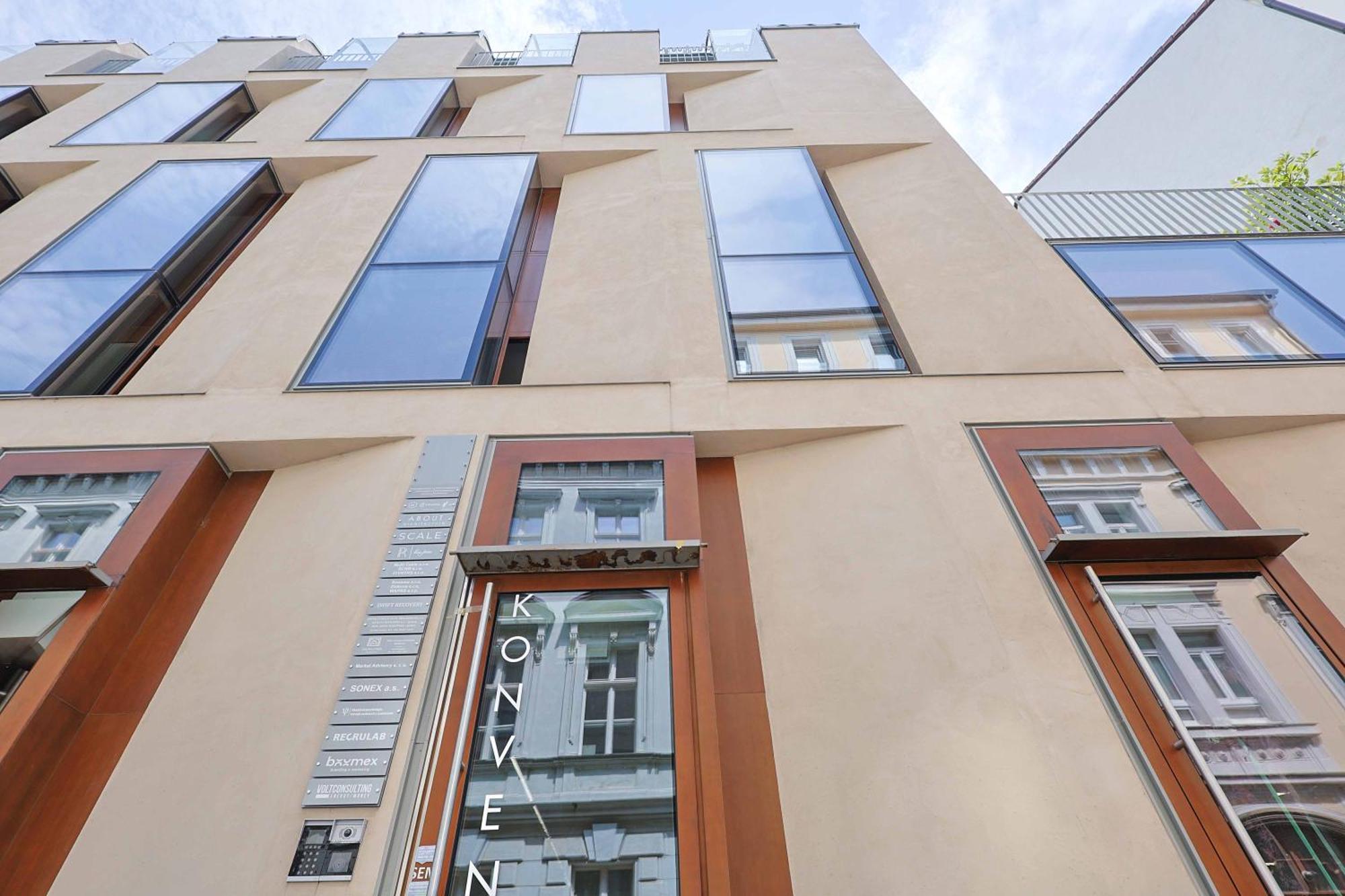Downtown Luxe Retreat- Konventna Bratislava Exterior foto